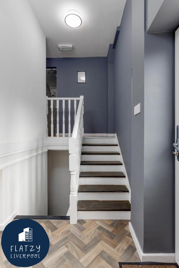 Flatzy - 6 Bed Oasis Close To Football Stadiums Liverpool